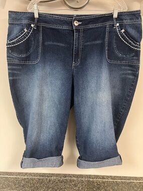 Lane Bryant Jean Capris or Bermuda shorts 26